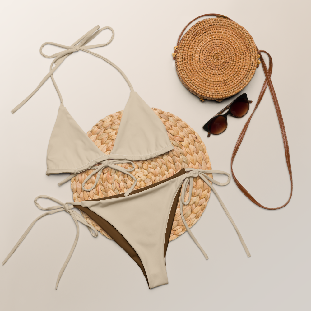 Mandelbeiges, recyceltes String-Bikini-Set, umweltfreundlicher Triangel-Bikini, doppellagiger, umweltfreundlicher UPF 50+-Bikini